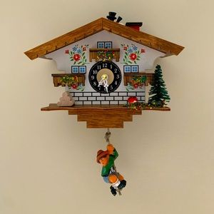 Cottage Rustic Clock